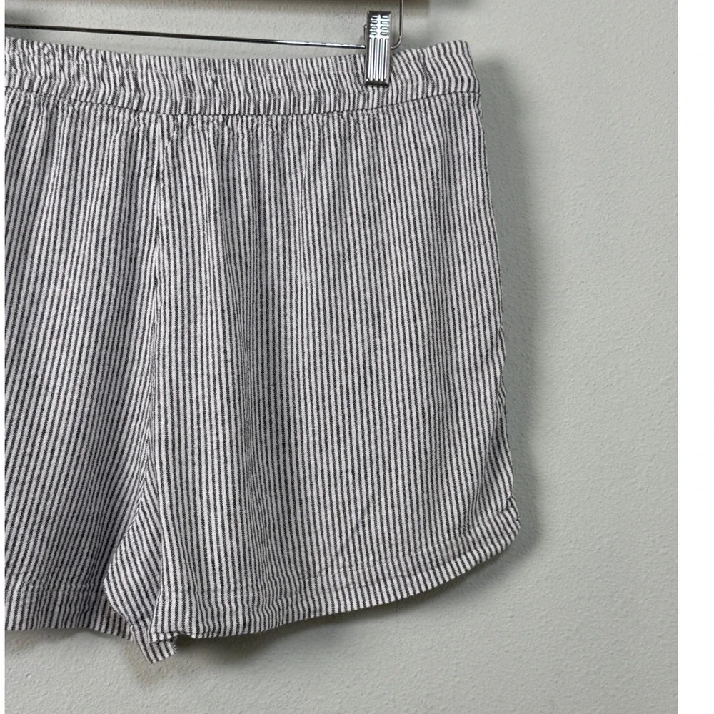 J. Crew Linen Blend Drawstring Striped Shorts Black White AX924 Size M Nautical